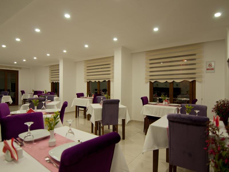 Defne Hotel Ава Екстериор снимка