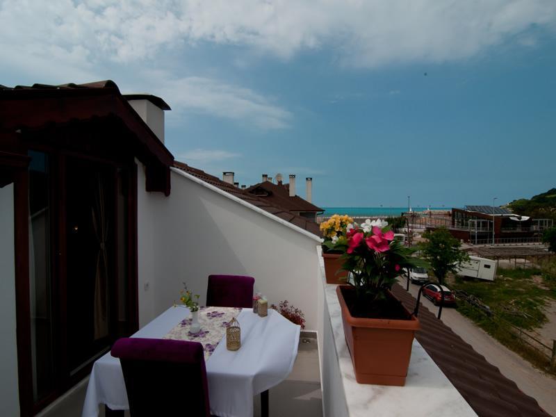 Defne Hotel Ава Екстериор снимка